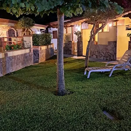 ホテル Villaggio Tabu