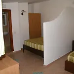 מלון Villaggio Tabu פאלינורו