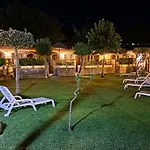 ホテル Villaggio Tabu パリヌロ
